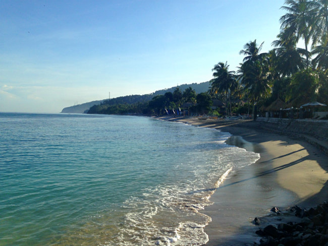Qunci villa beach - to her core