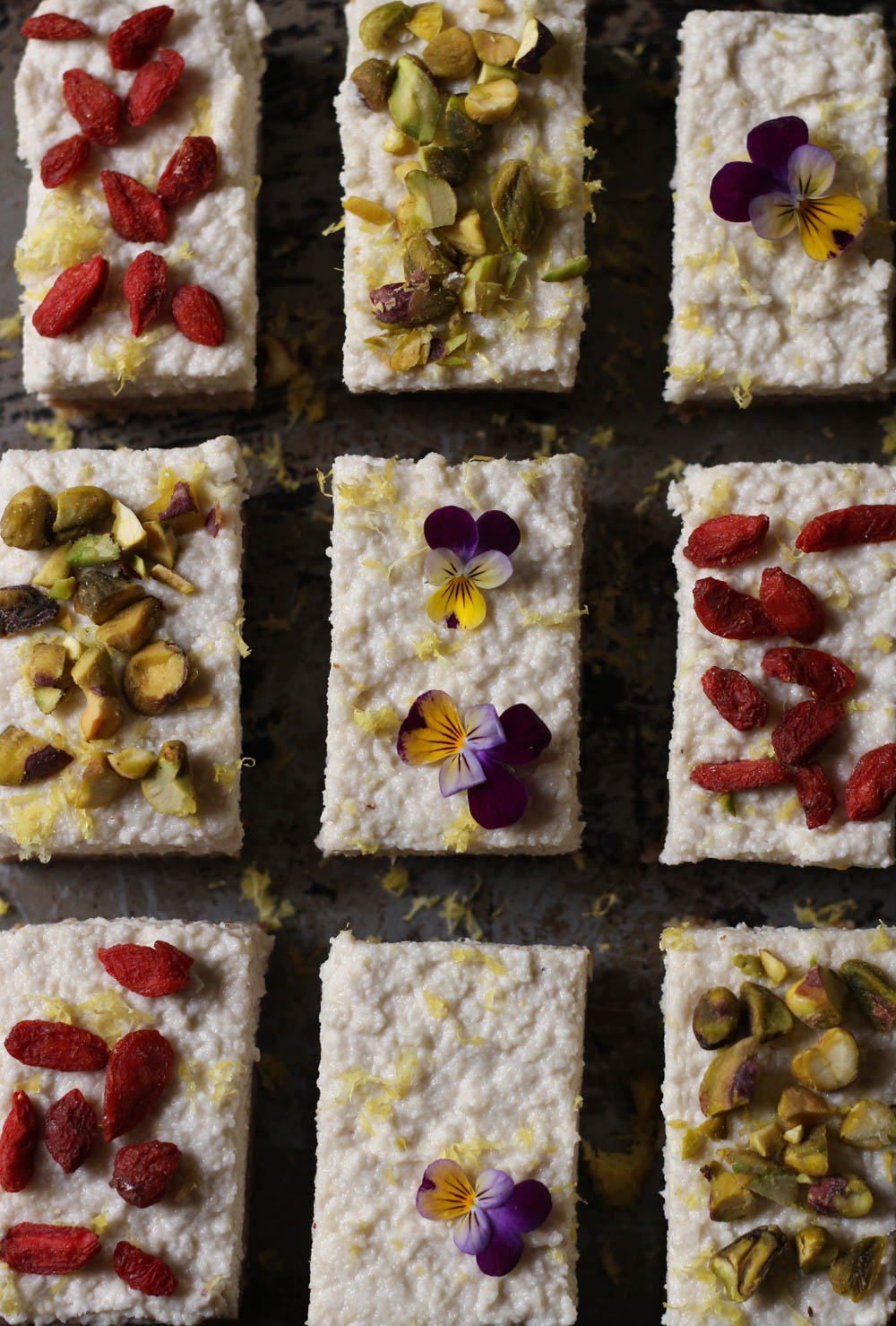 Lemon love bars, raw, vegan and filled with nutrient dense goodness and a whole lotta love! || to her core
