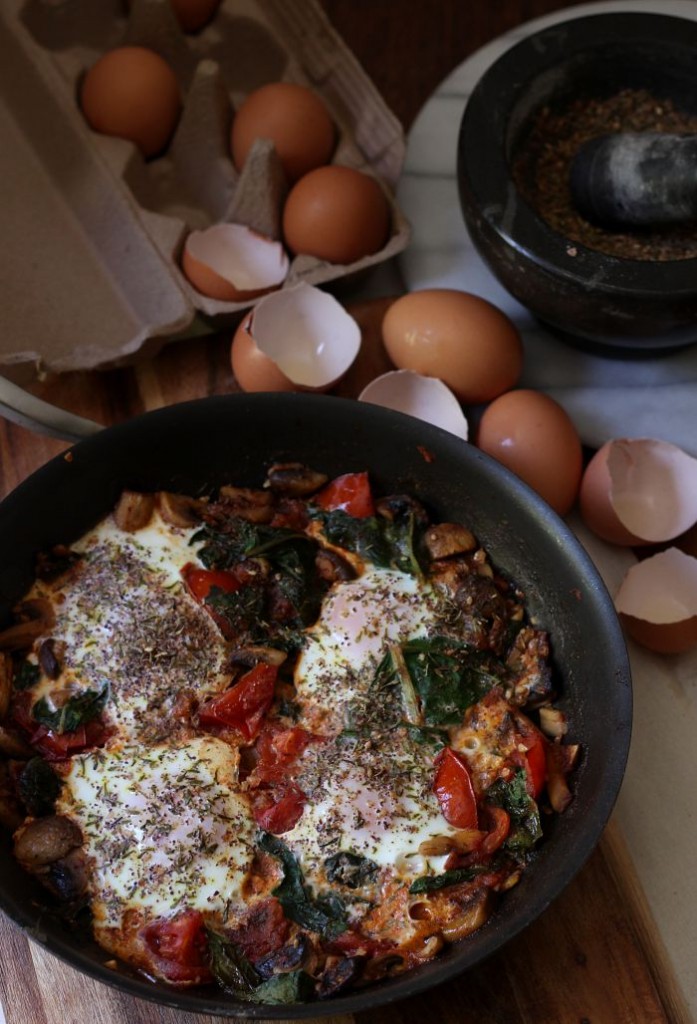 Za’atar baked eggs + why it’s important to vary your diet