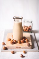 Homemade roasted hazelnut milk http://www.tohercore.com